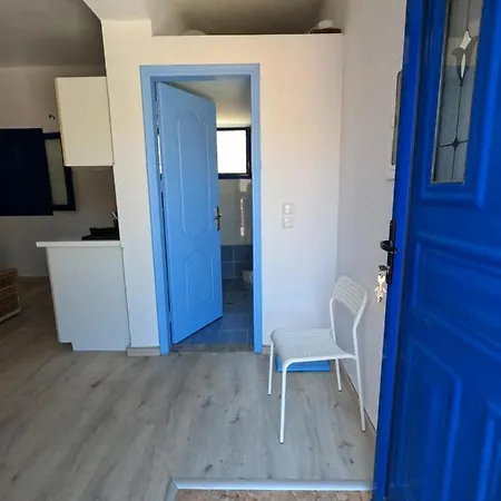 Cosy Apartment Sea View شقة سيمي